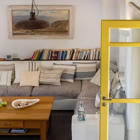 Like Holiday home Isternia (Tinos)